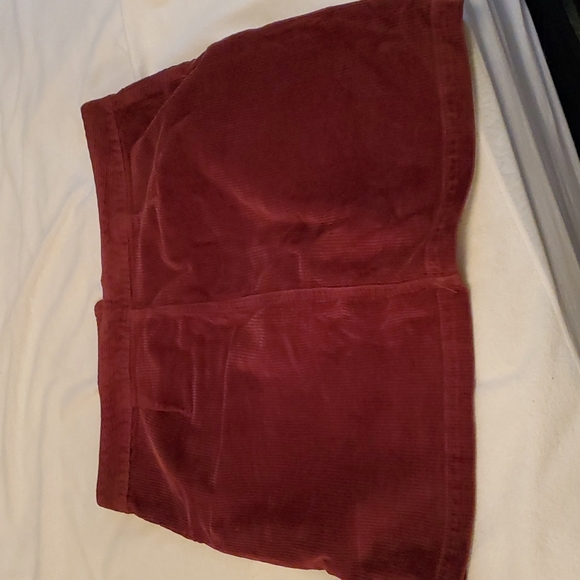 Courdroy skirt - Picture 3 of 3